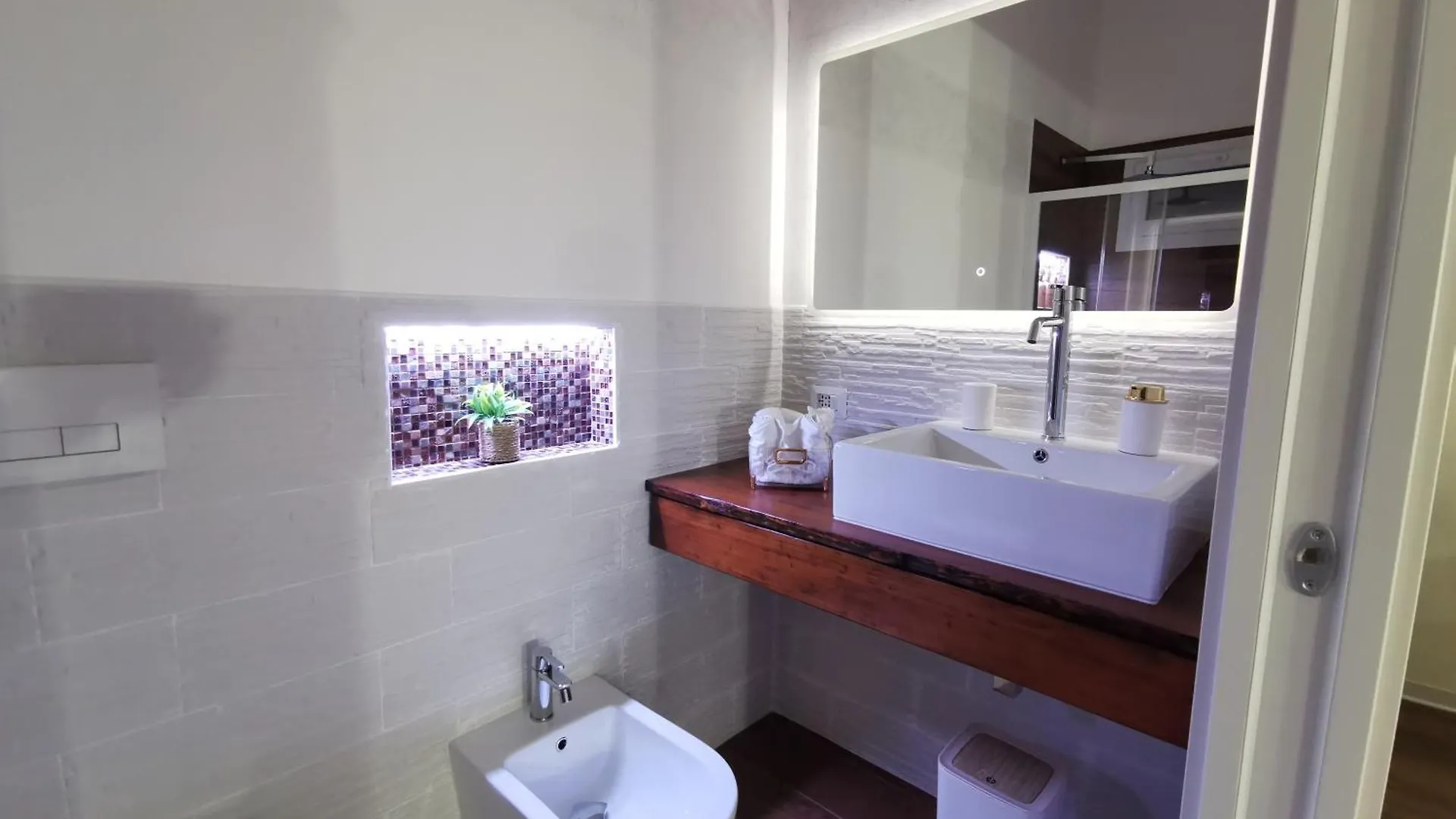 Il Vialetto Bed and Breakfast Elmas